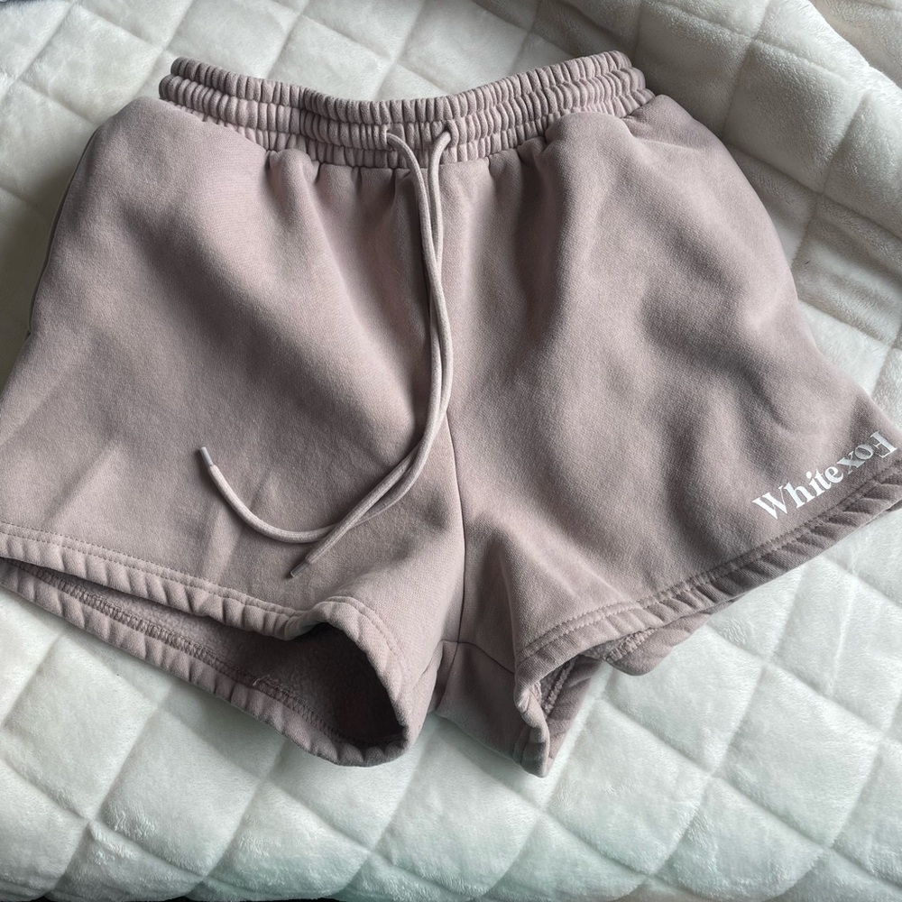 White fox boutique shorts